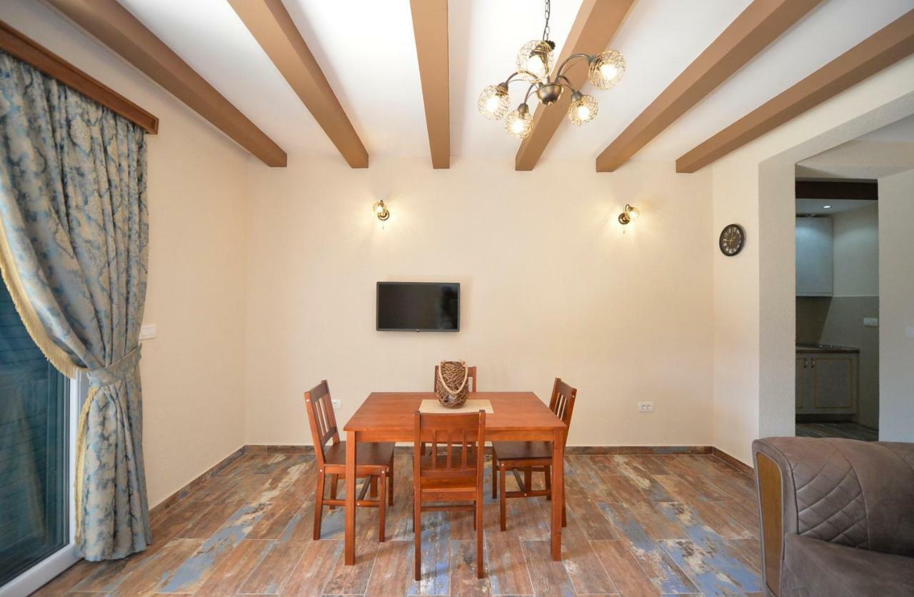 Pontus Luxury Apartments Тиват Екстер'єр фото